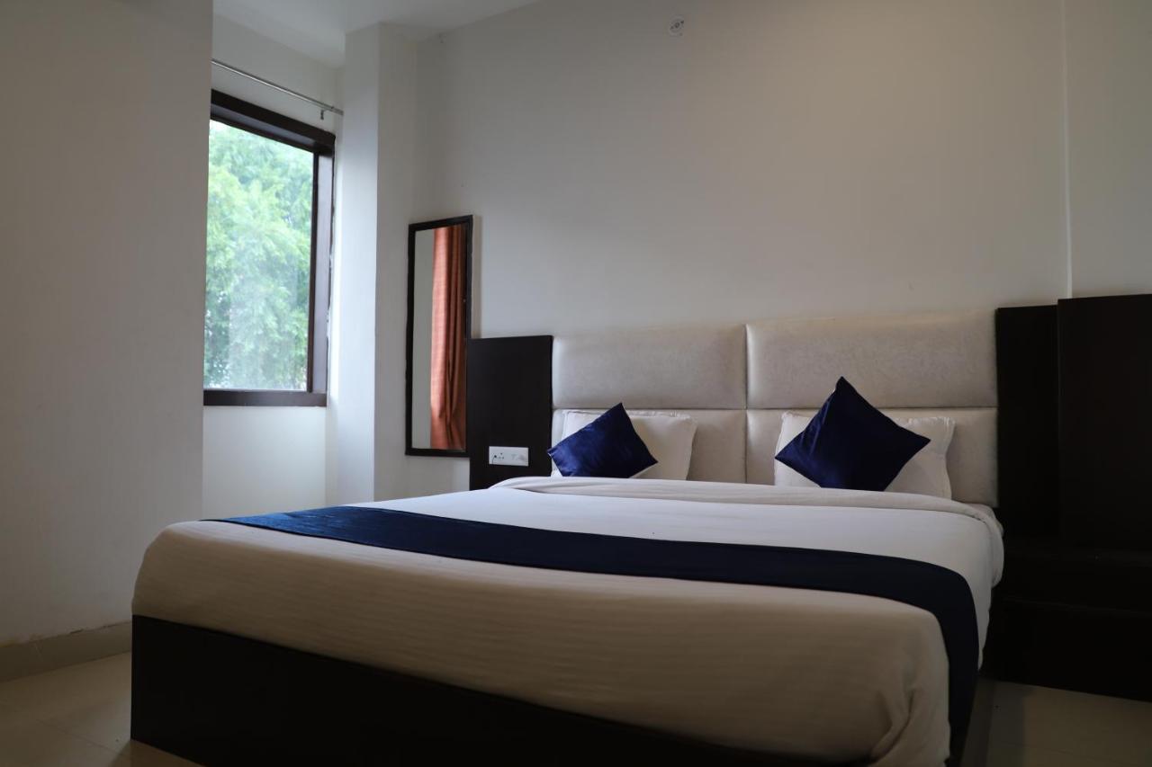 آغْرا Hotel Dream Comfort المظهر الخارجي الصورة