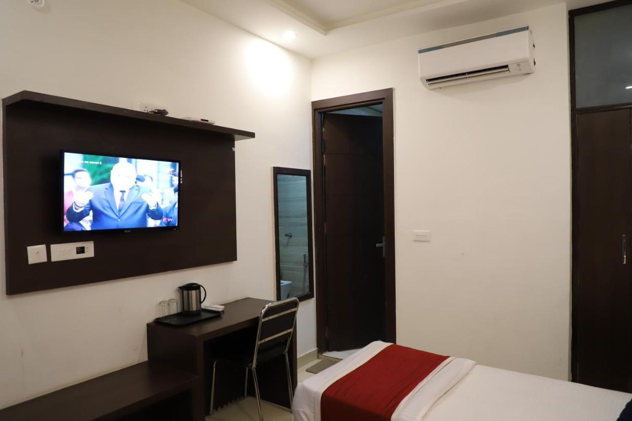 آغْرا Hotel Dream Comfort المظهر الخارجي الصورة