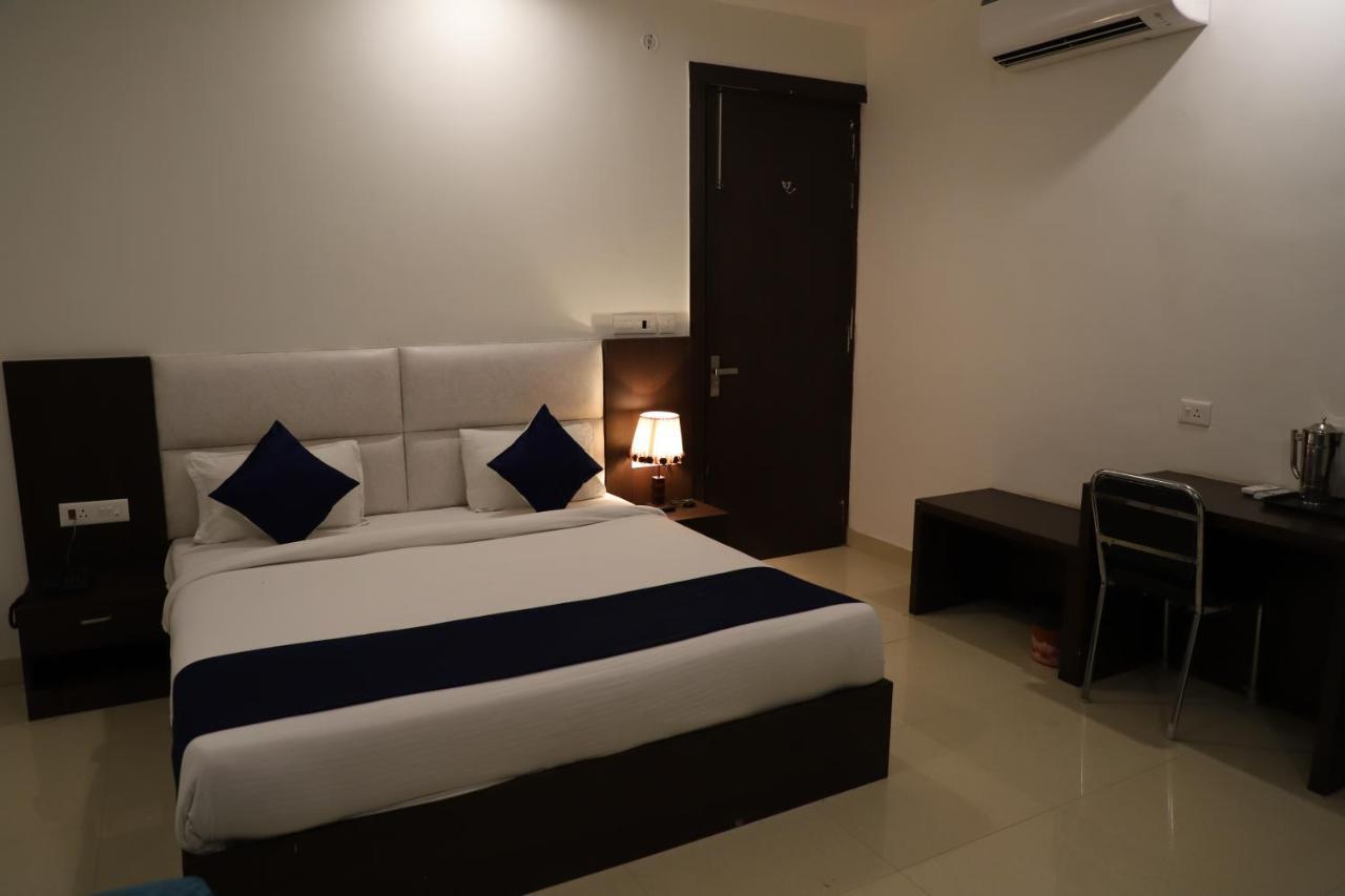 آغْرا Hotel Dream Comfort المظهر الخارجي الصورة