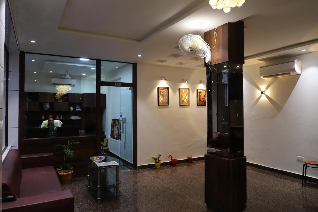 آغْرا Hotel Dream Comfort المظهر الخارجي الصورة